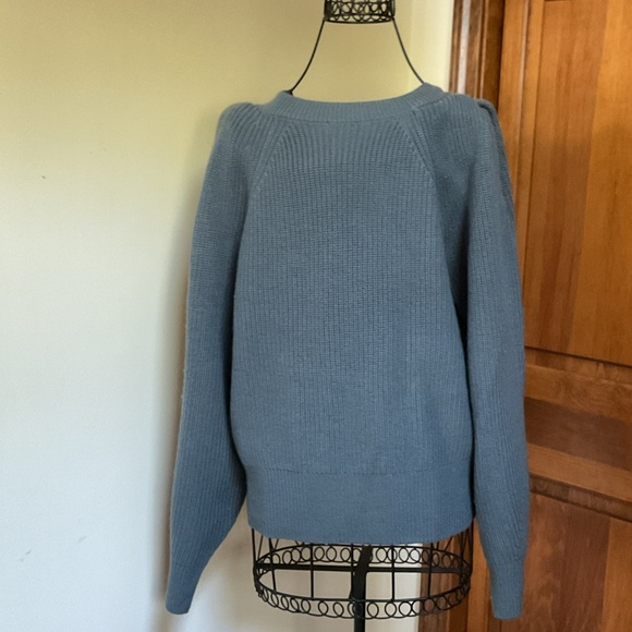 The Reset Must Have V, Small - Picture 4 of 6